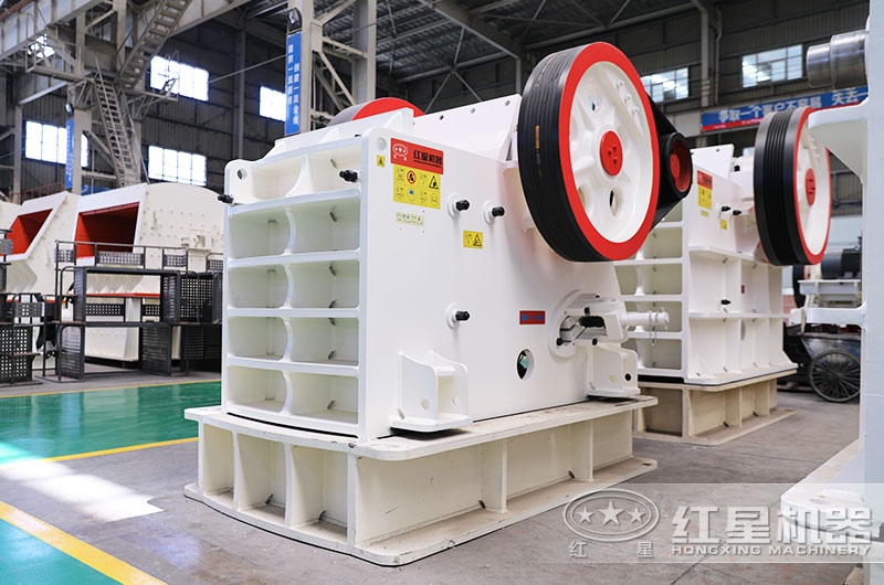 顎式破碎機(jī)圖片 顎式破碎機(jī)圖片